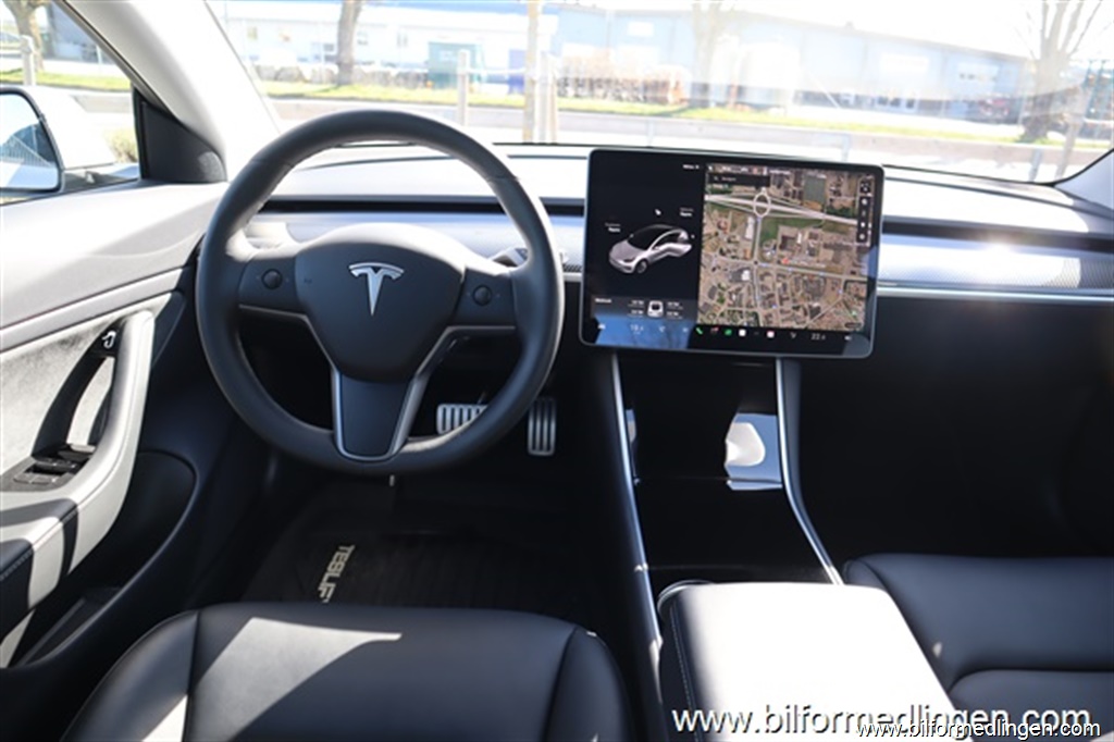 Bild 3 på Tesla Model 3