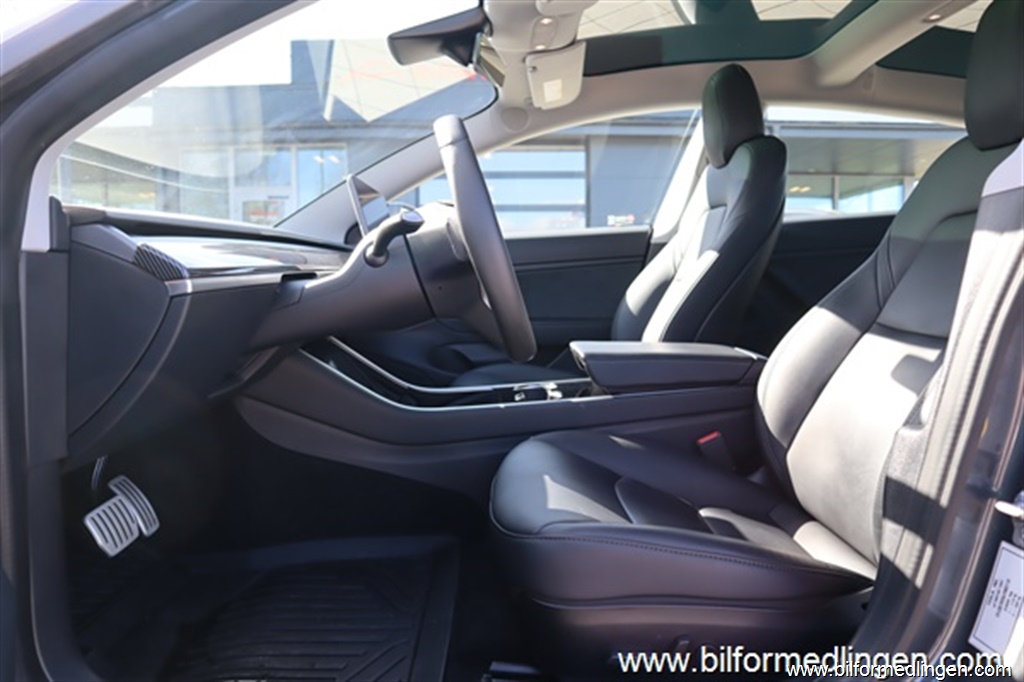 Bild 4 på Tesla Model 3