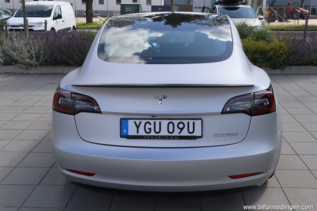 Bild 9 på Tesla Model 3