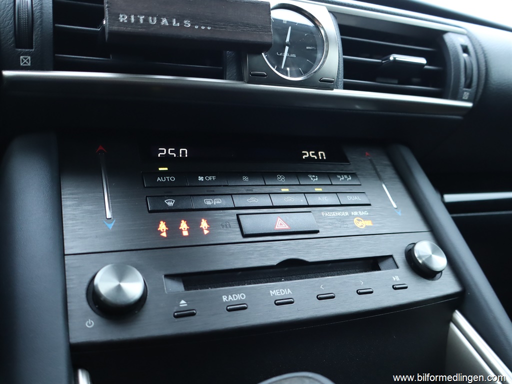 Bild 11 på Lexus IS