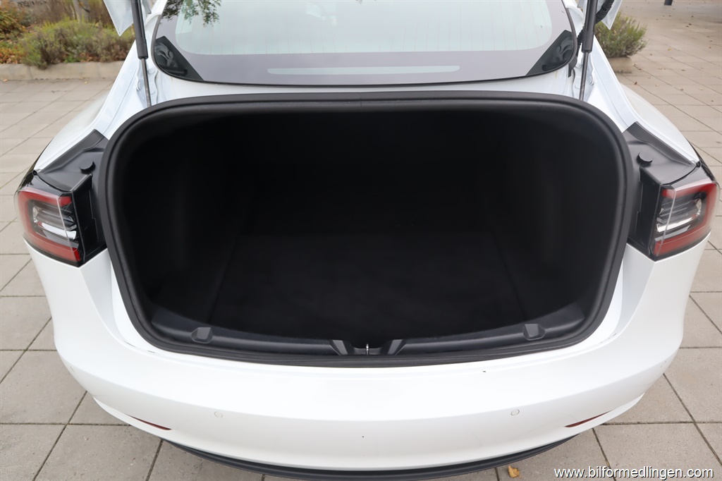 Bild 8 på Tesla Model 3