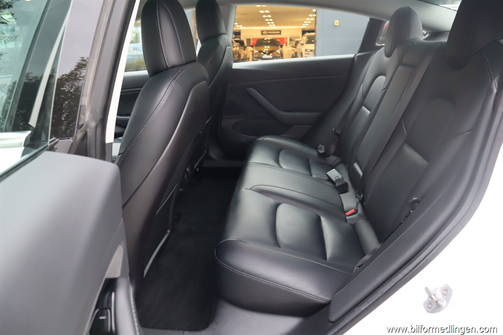 Bild 12 på Tesla Model 3