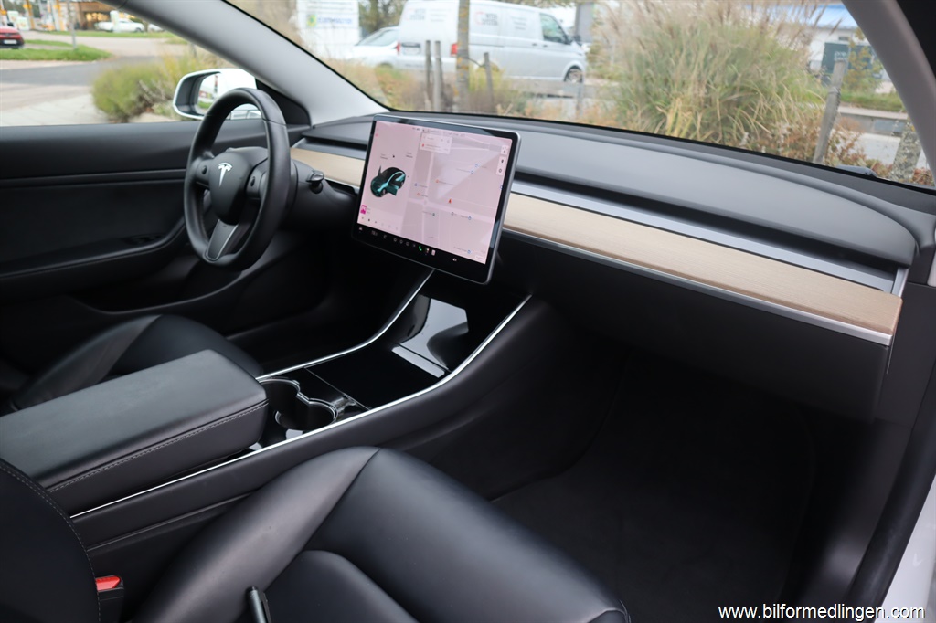 Bild 14 på Tesla Model 3