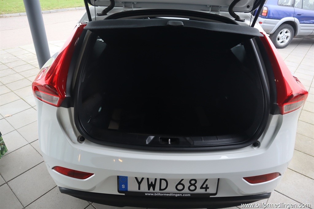 Bild 12 på Volvo V40