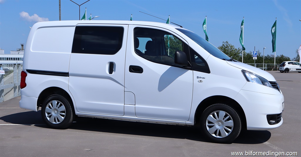 Bild 1 på Nissan NV200)