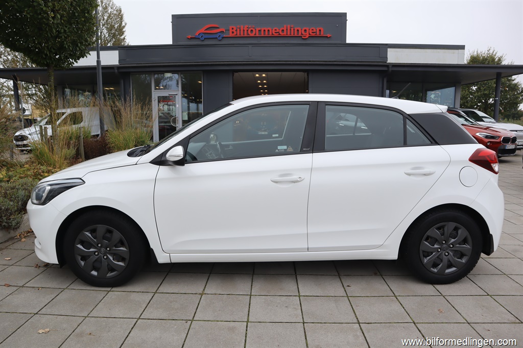 Bild 1 på Hyundai i20)