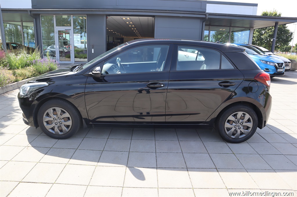 Bild 1 på Hyundai i20)