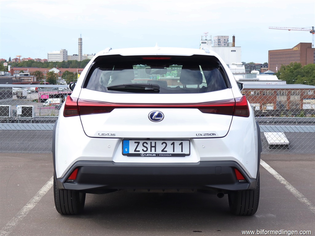 Bild 23 på Lexus UX250h