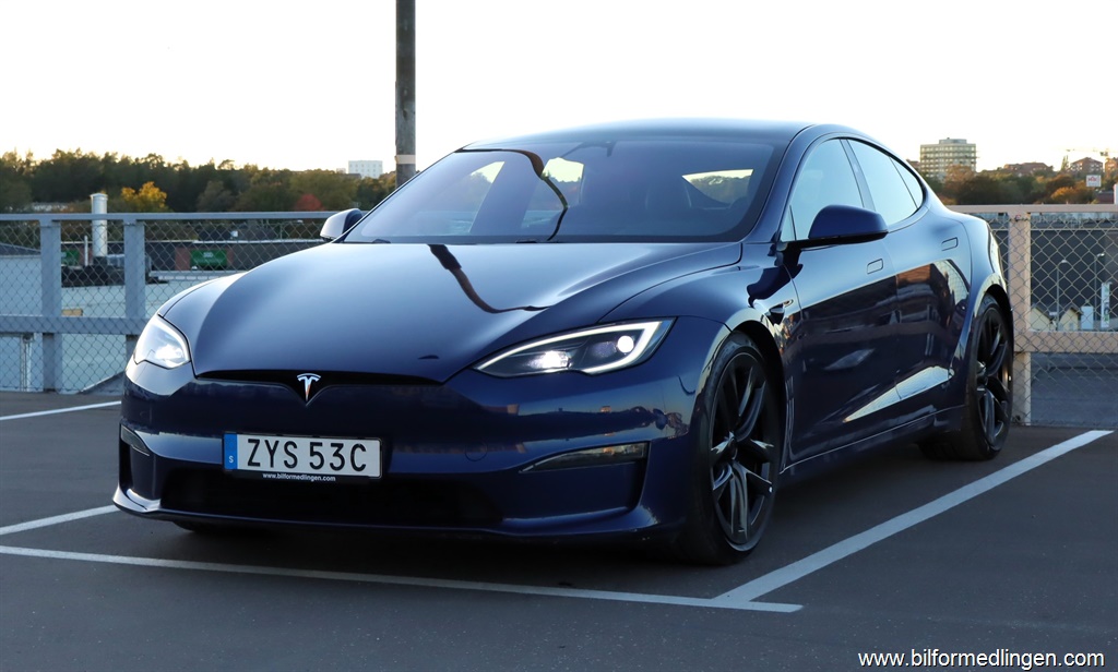 Bild 1 på Tesla Model S)