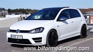 Volkswagen Golf VII 2.0 TSI R 5dr Optimerad 374hk Taklucka Volkswagen Golf VII 2.0 TSI R 5dr Optimerad 374hk Taklucka