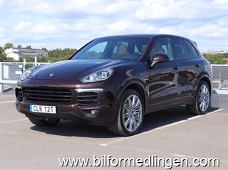 Porsche Cayenne S E-Hybrid 416hk S/V-hjul Pano Bose Drag