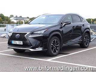 Lexus NX 300h 2.5 16V AWD 197hk F sport Drag Kamera