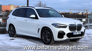 BMW X5 xDrive30d 265hk M Sport S/V-hjul HUD Värmare