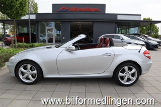 Mercedes-Benz SLK 350 272hk Aut Skinn Backkamera Navi Mercedes-Benz SLK 350 272hk Aut Skinn Backkamera Navi