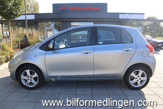 Toyota Yaris 1.0 5dr 69hk OBS lågmil! Svensksåld