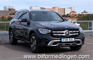 Mercedes-Benz GLC 300e Plug-In Hybrid 4Matic Moms Mercedes-Benz GLC 300e Plug-In Hybrid 4Matic Moms