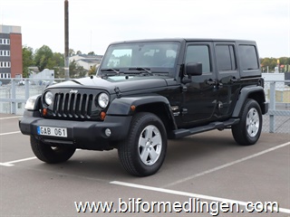 Jeep Wrangler 2.8 4WD 4-door Unlimited 200hk S/V-Hjul Drag