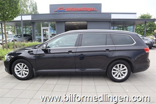 Volkswagen Passat SPORTSCOMBI 2.0 TDI FWD 150hk Aut Backkamera Svensksåld
