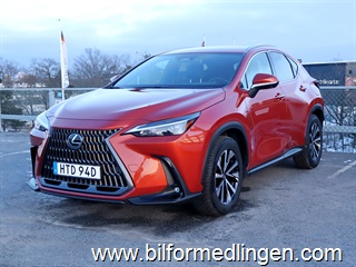 Lexus NX 350h AWD E-CVT Executive S/V-hjul Moms