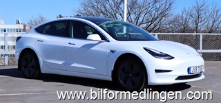 Tesla Model 3 Standard Range Plus S/V-hjul Panorama Drag Tesla Model 3 Standard Range Plus S/V-hjul Panorama Drag