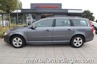 Volvo V70 II 2.5FT 231hk Momentum Aut Svensksåld 1 ägare Drag