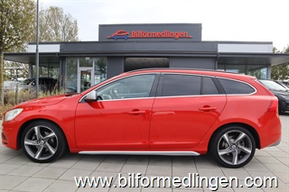 Volvo V60 T5 240hk R-Design Automat Svensksåld