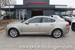 Jaguar XF 2.2 TDi4 RWD 200hk Dragkrok Automat Skinn Svensksåld