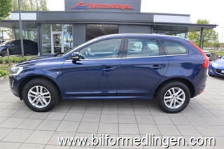 Volvo XC60 D4 AWD 190hk Momentum Ocean Race Navi Drag Svensksåld Volvo XC60 D4 AWD 190hk Momentum Ocean Race Navi Drag Svensksåld