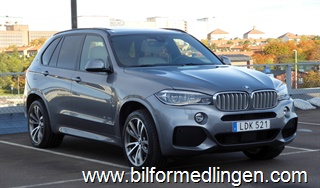 BMW X5 xDrive40e M Sport Panorama 1 ägare Moms BMW X5 xDrive40e M Sport Panorama 1 ägare Moms