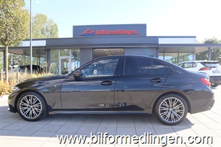 BMW 330 i xDrive 4-door Sedan 258hk M-Sport Navi Drag Svensksåld