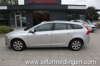 Volvo V60 D5 215hk Aut Momentum Bussines Ed Drag Taklucka Svensksåld