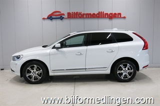 Volvo XC60 D4 AWD Aut. Summum Drag V-Hjul Panorama Volvo XC60 D4 AWD Aut. Summum Drag V-Hjul Panorama