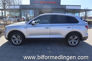 Volkswagen Touareg V6 TDI 4Motion 286hk, R-Line, Driver Assist, Executive, Skinn, Carplay, Dragkrok, Svensksåld