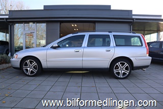 Volvo V70 2.5T 210hk Dynamic Edition Drag Fullservad Volvo 1 Ägare