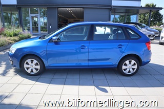Skoda Rapid Spaceback 1.4 TDI CR Green Tec 90hk Aut Navi Skoda Rapid Spaceback 1.4 TDI CR Green Tec 90hk Aut Navi