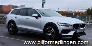 Volvo V60 Cross Country D4 AWD Krok S/V-hjul Volvo V60 Cross Country D4 AWD Krok S/V-hjul