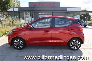 Hyundai i10 1.0 12V MPi FWD 67hk Svensksåld Backkamera Hyundai i10 1.0 12V MPi FWD 67hk Svensksåld Backkamera