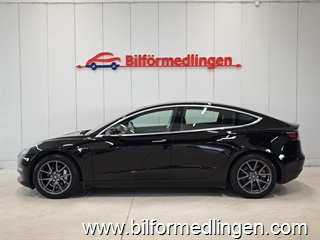 Tesla Model 3 Standard Range Plus Autopilot Vinterhjul Drag Tesla Model 3 Standard Range Plus Autopilot Vinterhjul Drag