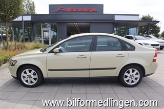 Volvo S40 2.4 140hk Svensksåld Aut Drag