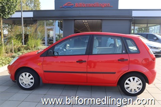 Ford Fiesta 1.6i 5dr Ghia 100hk Dragkrok, Svensksåld