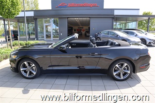 Ford Mustang 314 hk V6 Automat Skinn BT telefon Ford Mustang 314 hk V6 Automat Skinn BT telefon