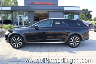 Volvo V90 B4 Cross Country AWD Mildhybrid Diesel 197hkAutT Momentum Momsbil Panorama Drag Navi Volvo V90 B4 Cross Country AWD Mildhybrid Diesel 197hkAutT Momentum Momsbil Panorama Drag Navi