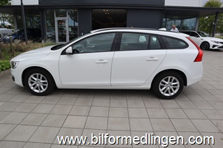 Volvo V60 T3 1.5 152hk Aut Classic Kinetic Svensksåld 1 Ägare